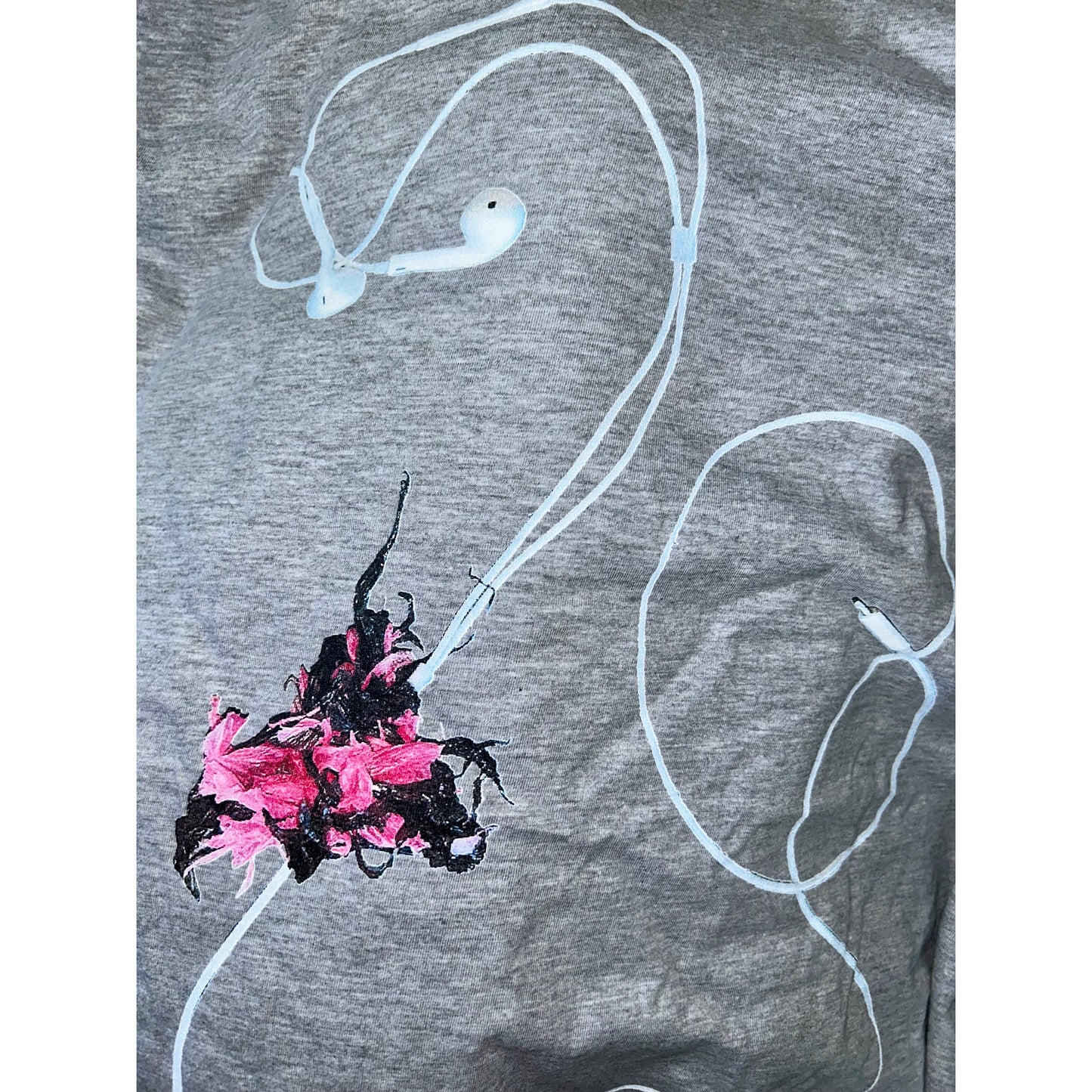 Earbuds Tee
